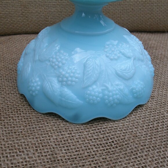 Vintage Fostoria Blue Milk Glass Berry Bowl - Picture 15 of 16